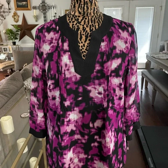 JM Collection Purple and Black Blouse - Picture 1 of 4